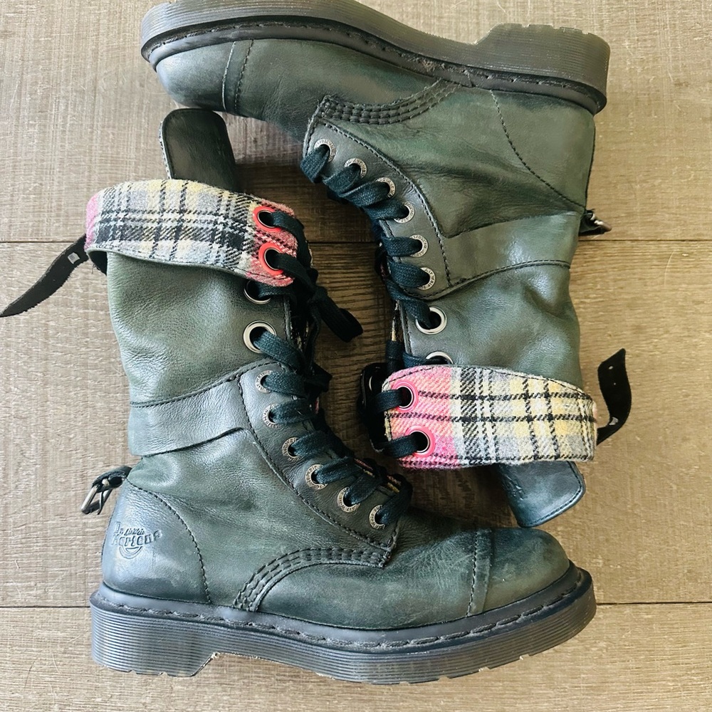 Dr. Martens 1914 Triumph Combat Boots